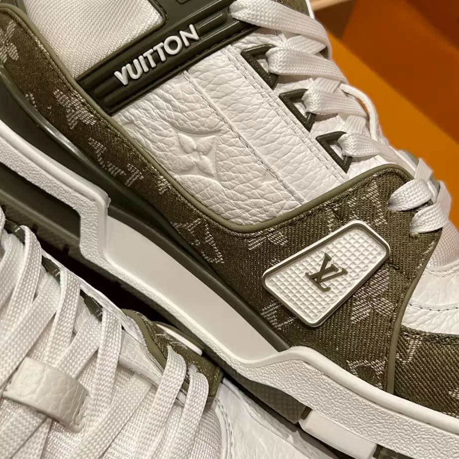 LV SKATE SNEAKERS