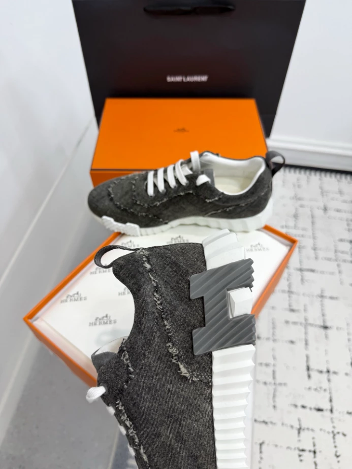 Hermès Sneakers